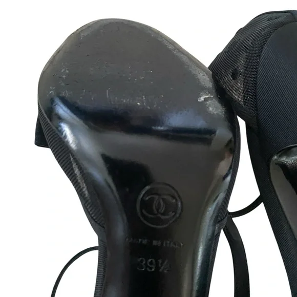 AUTHENTIC! CHANEL Black Women's Heels with Bow Accent - Picture 10 of 13